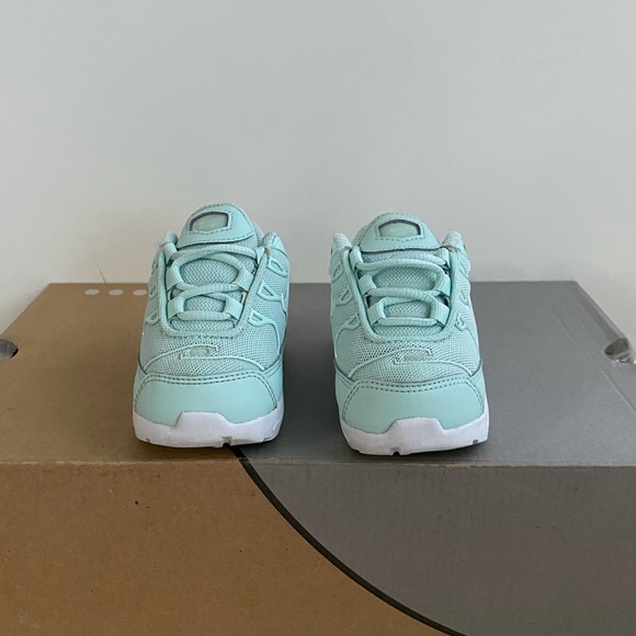 RARE Nike Air max Plus TN “MINT” Toddler Sneakers- SZ 4 C - Picture 11 of 15